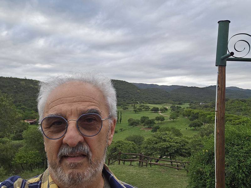 Vicente, 64