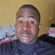 Vee, 28
