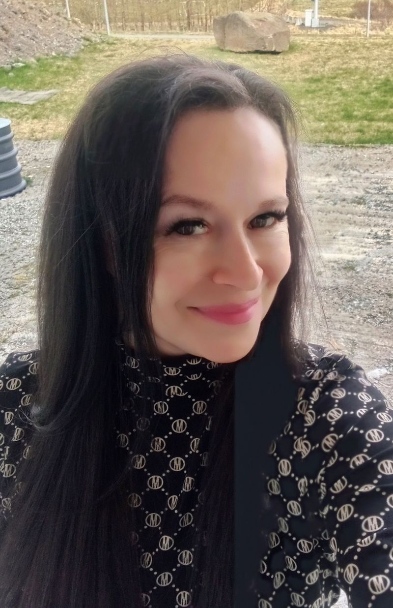 Ania, 51
