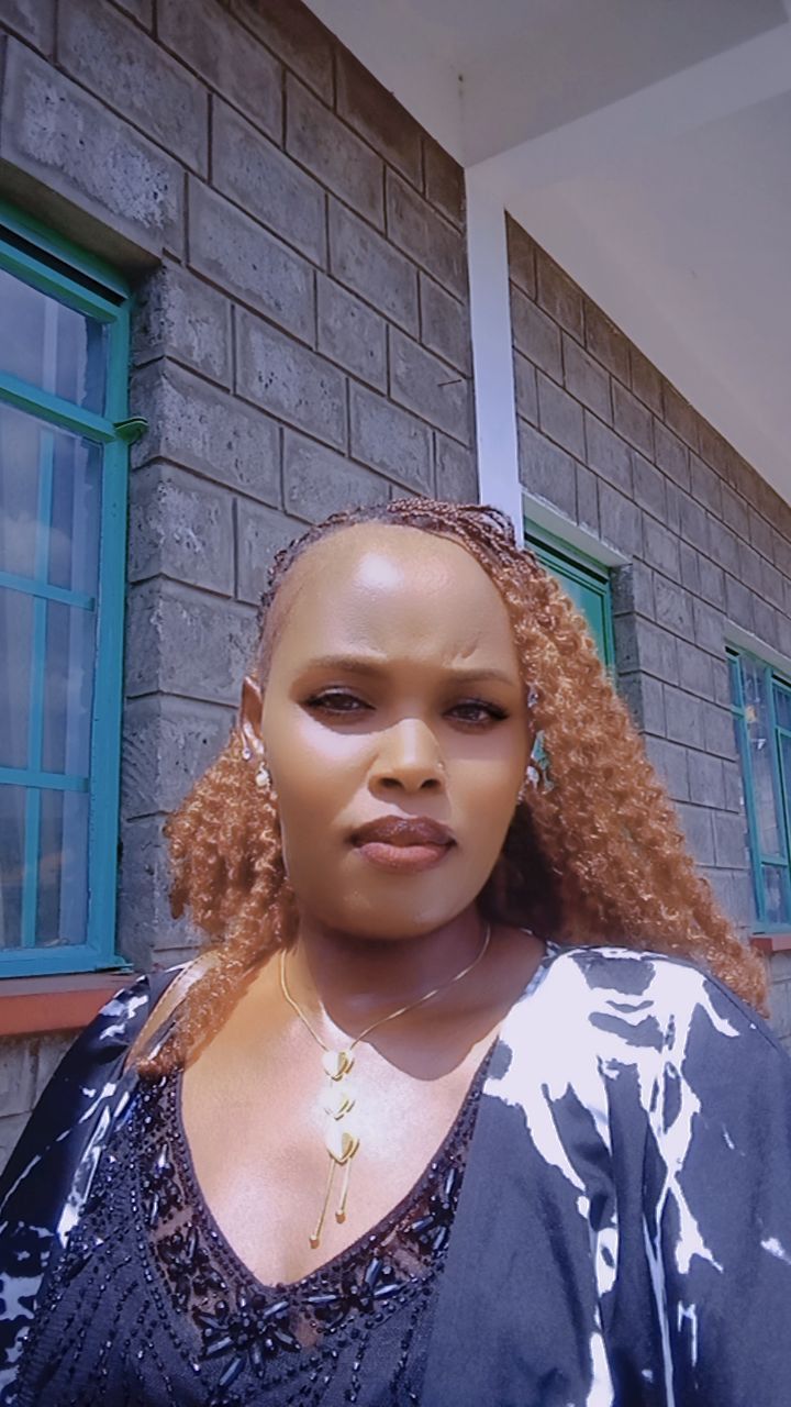 Mary, 30
