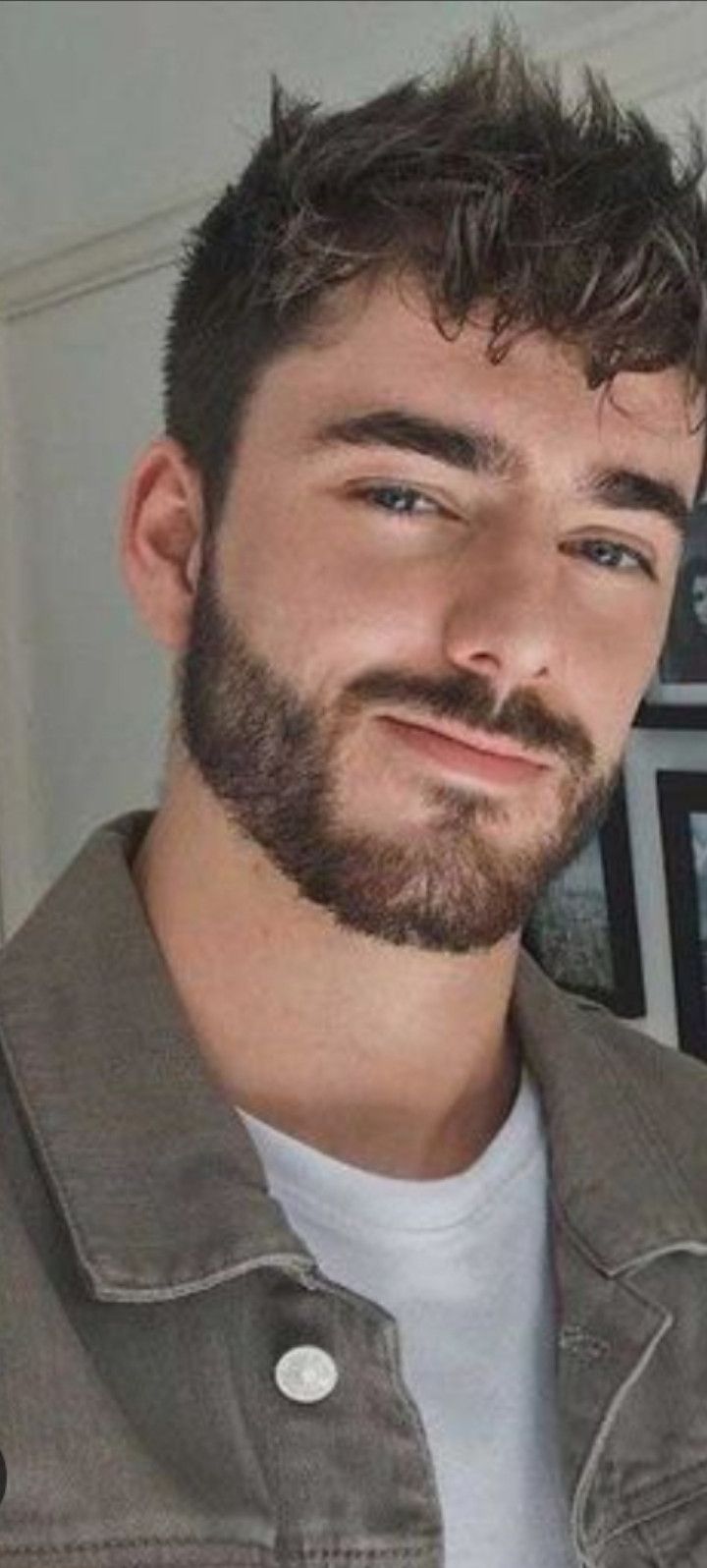 Rico, 28