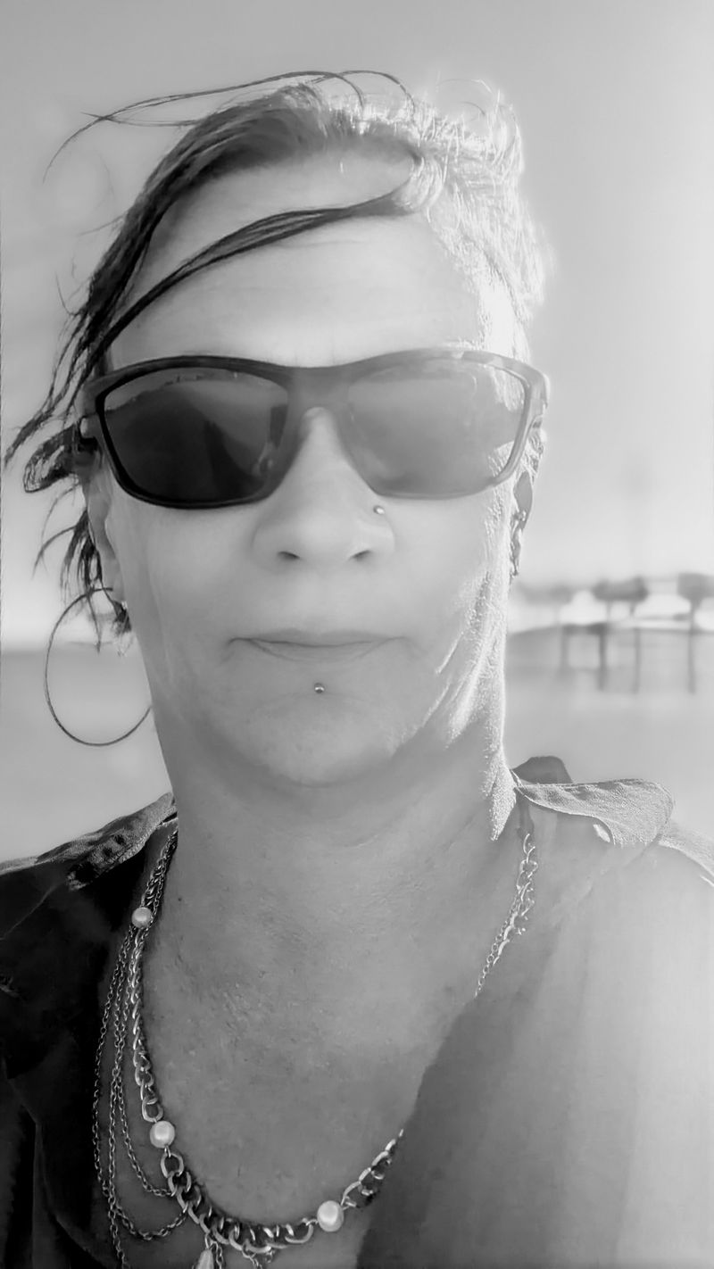 Leanne, 47