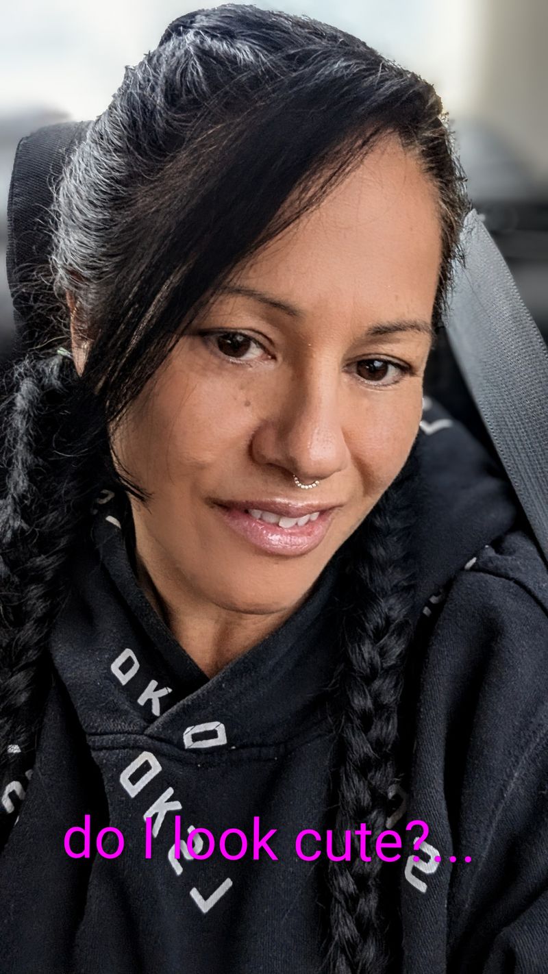 Noemi, 46