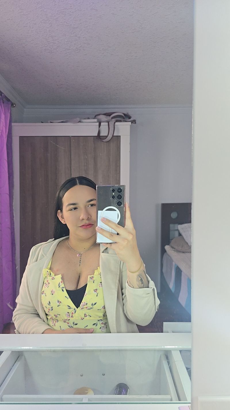Tatiana, 22