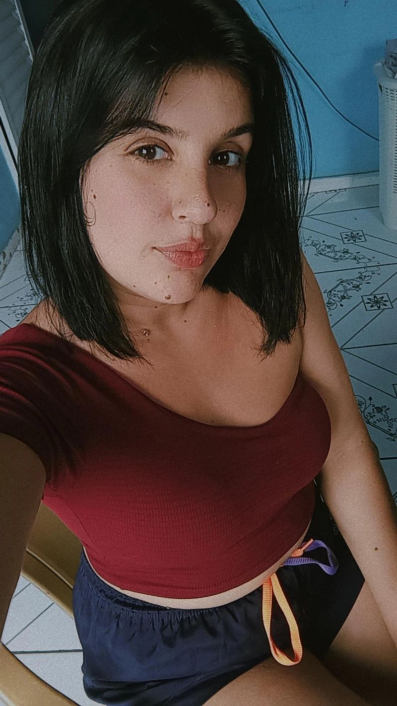 Luana, 29