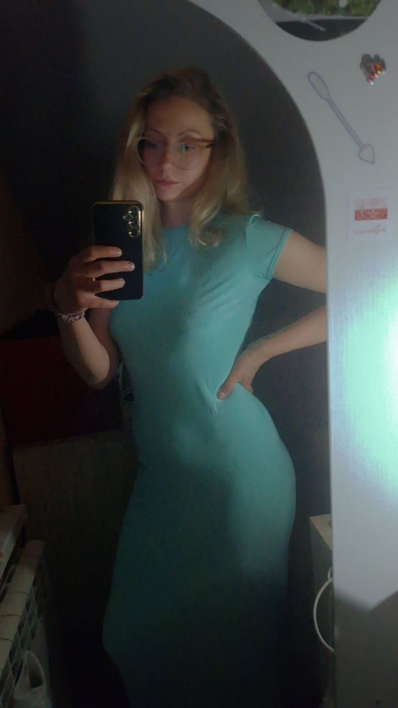Aleksandra, 28