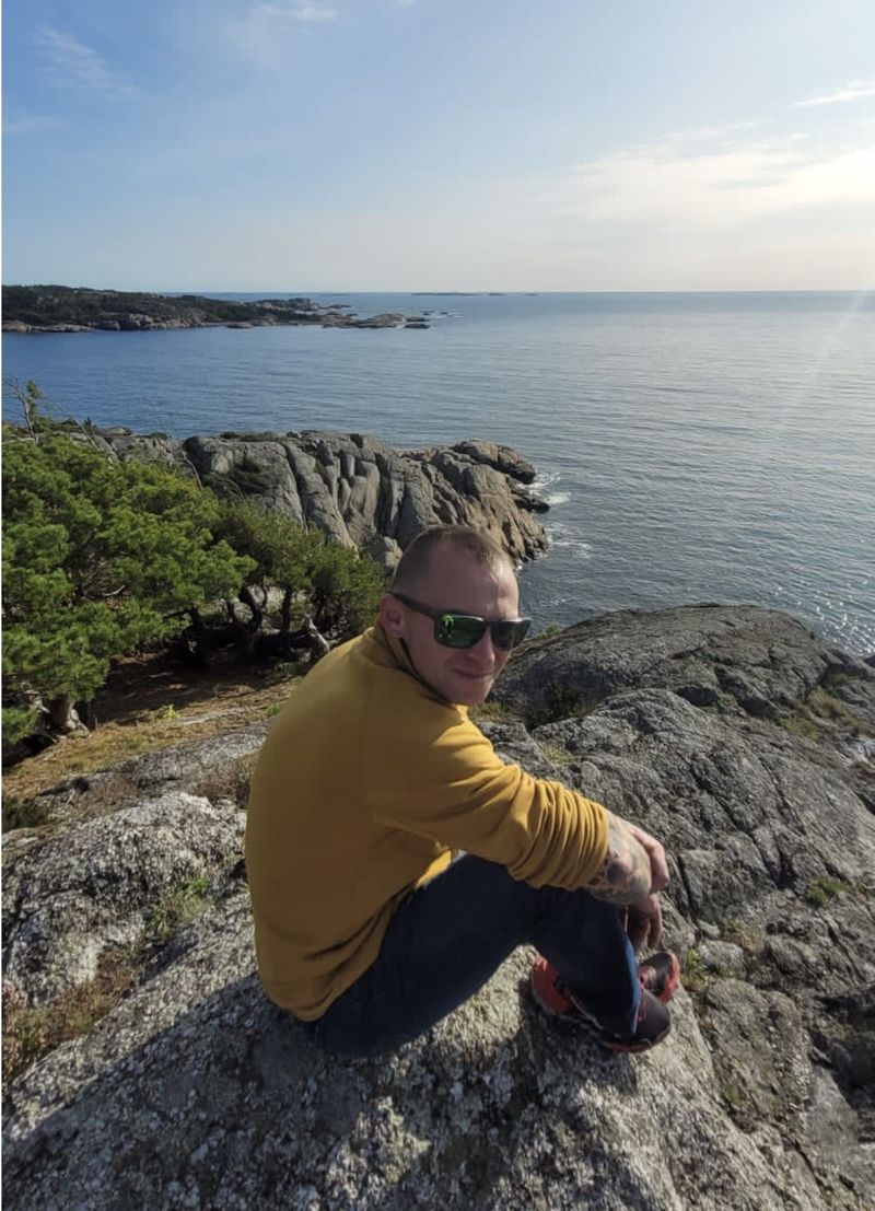 Grzegorz, 42
