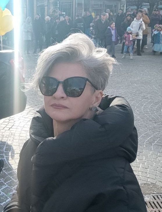 Ellen, 50