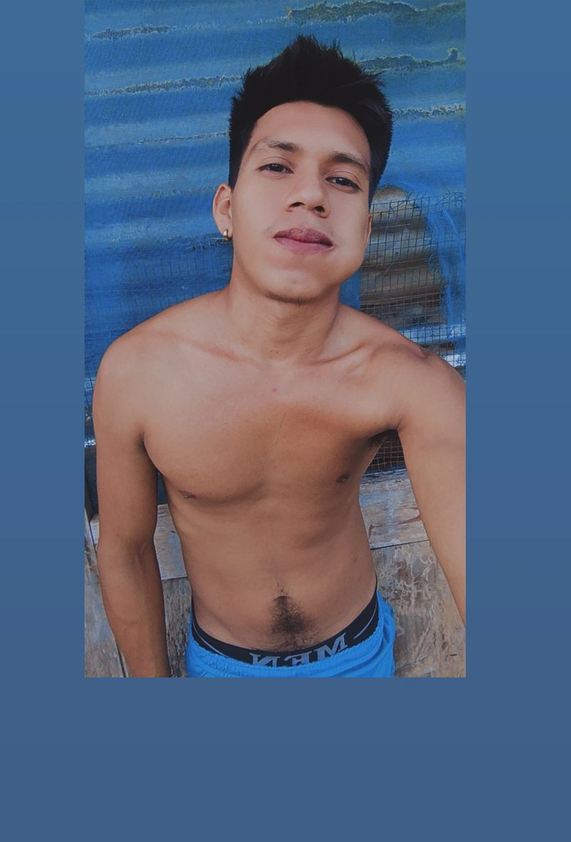 Roberto, 23