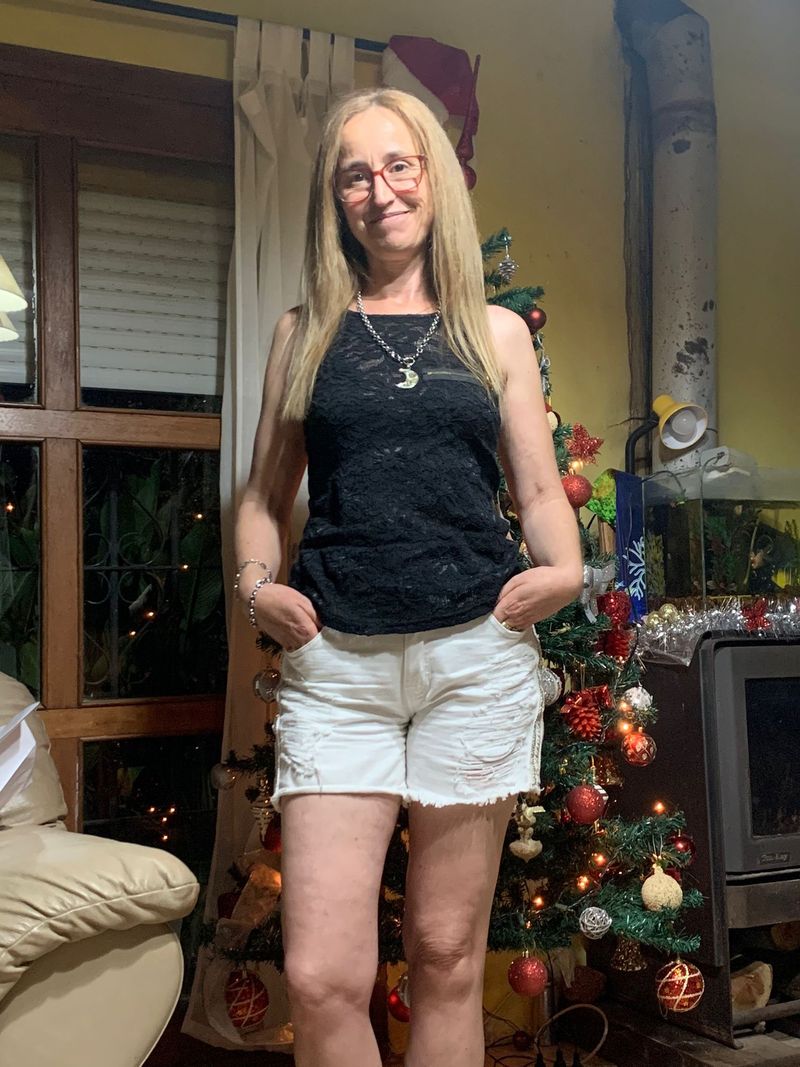 Karina, 52