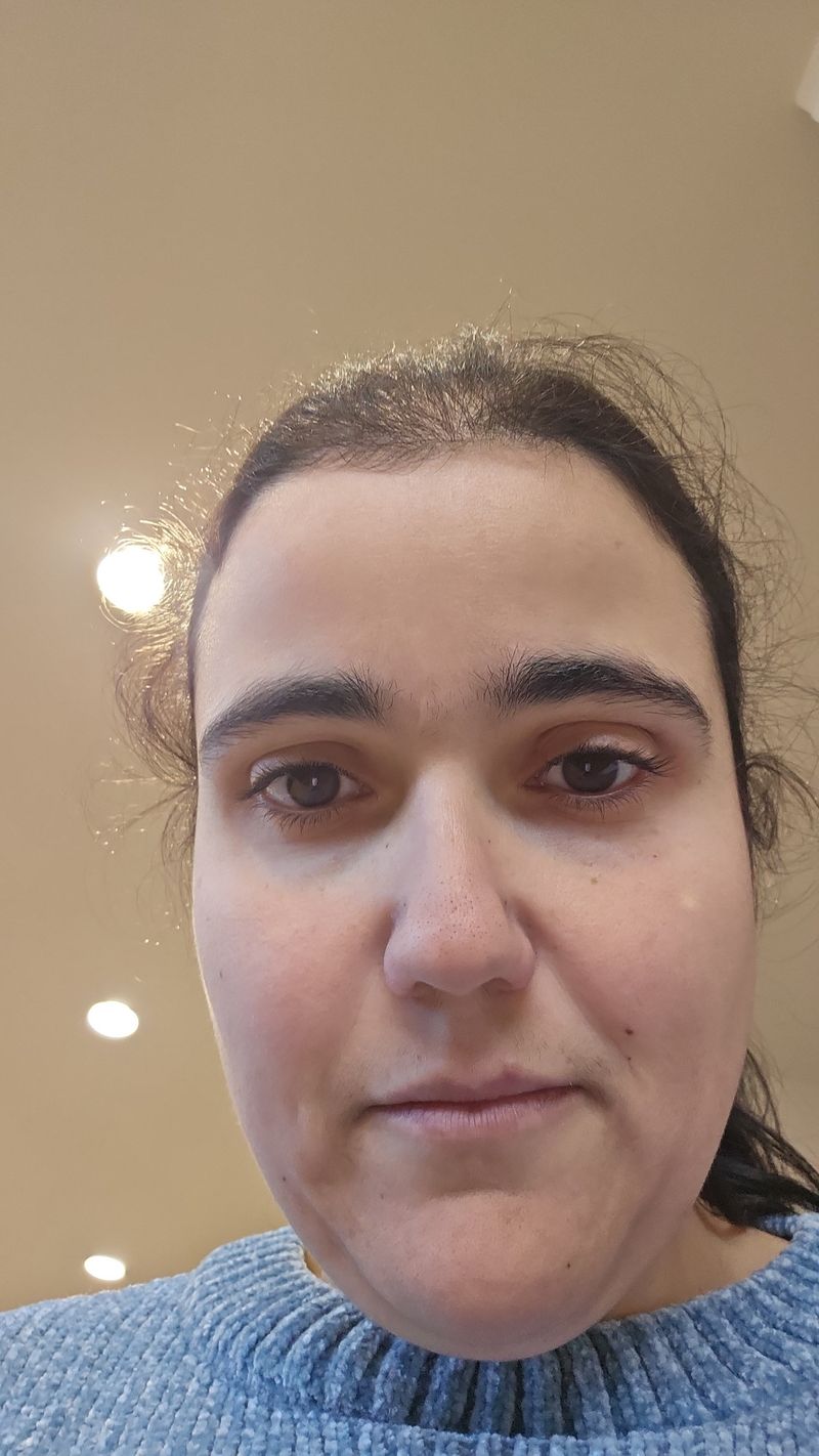 Ana, 35