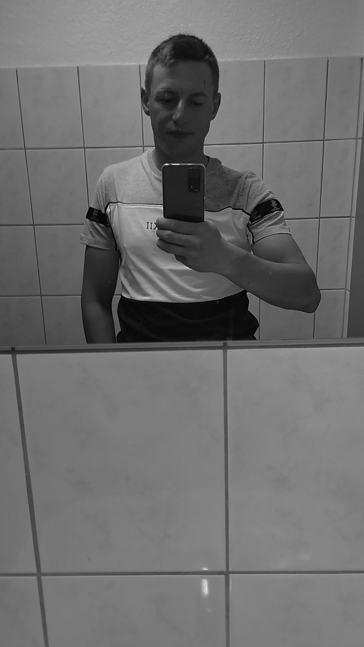 Bartłomiej, 27