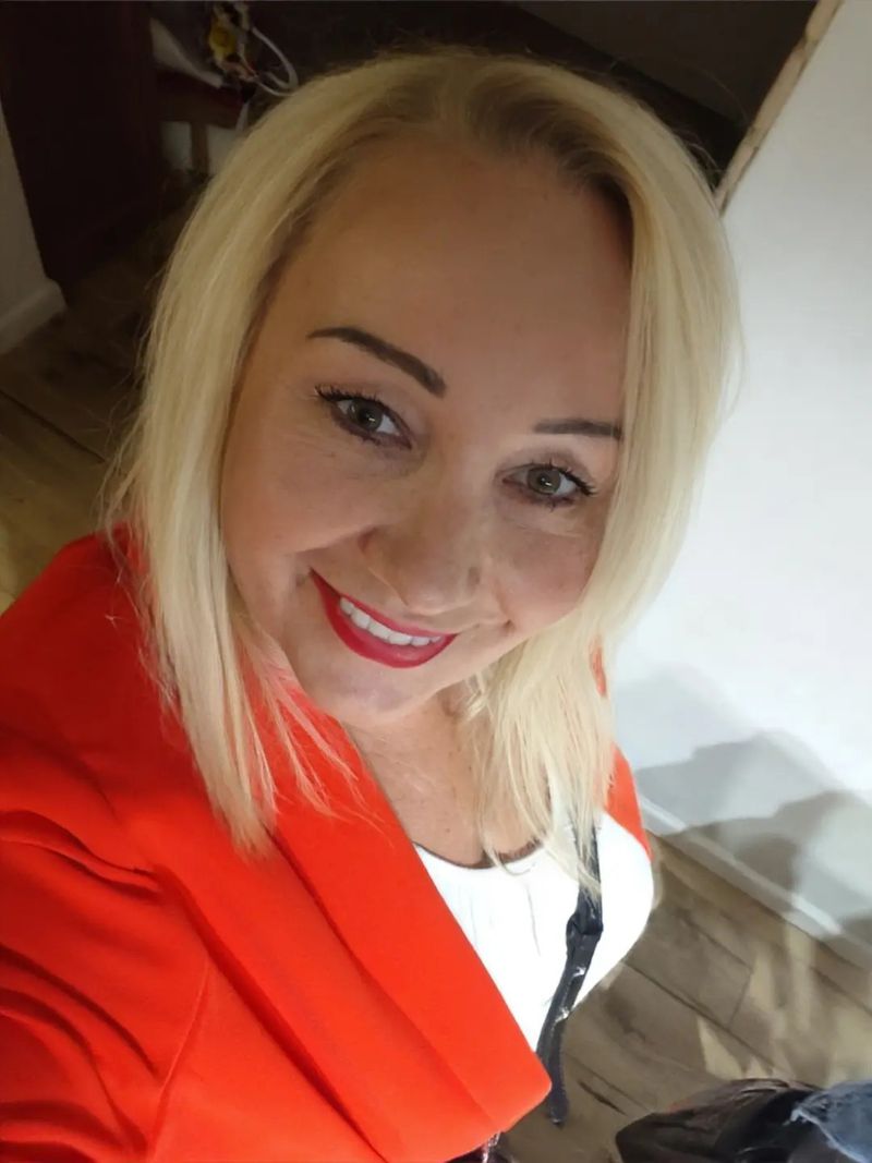 Magda, 46