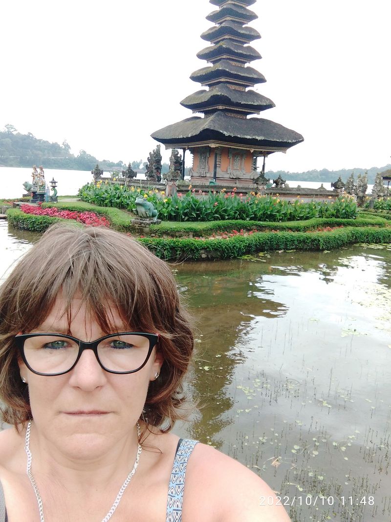 Elzbieta, 55