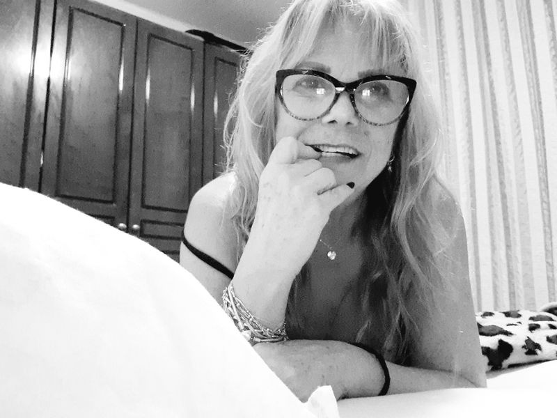 Sonia, 60