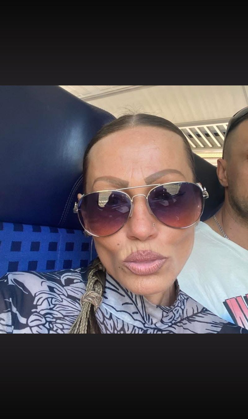 Ната, 49