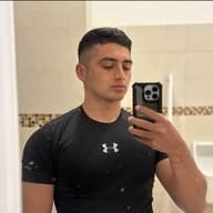Gustavo Martínez, 32