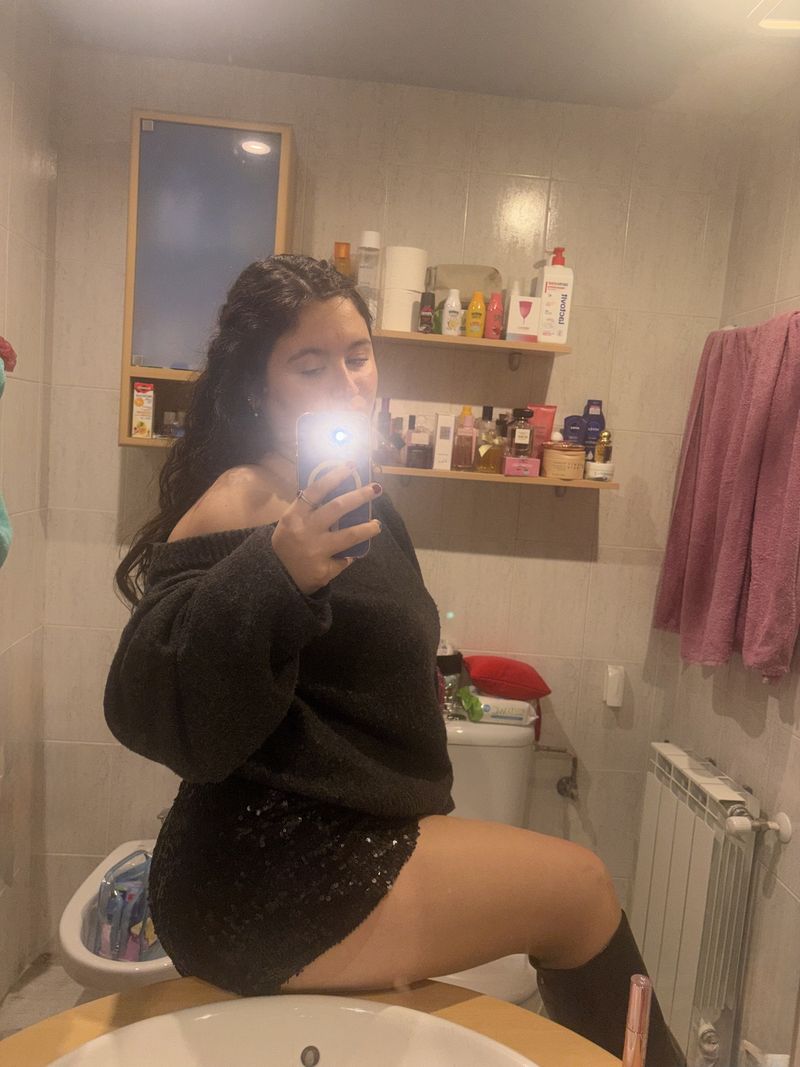 Andrea, 19