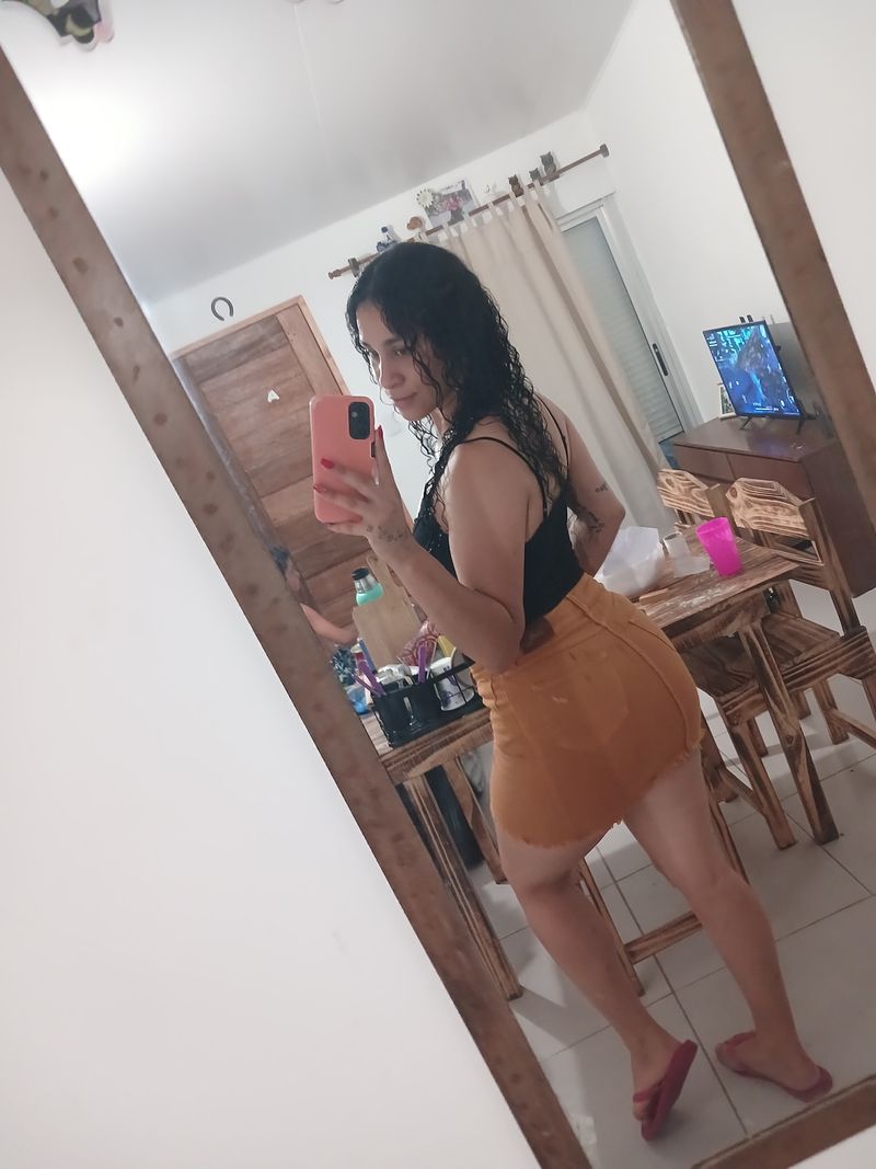 Gio, 27