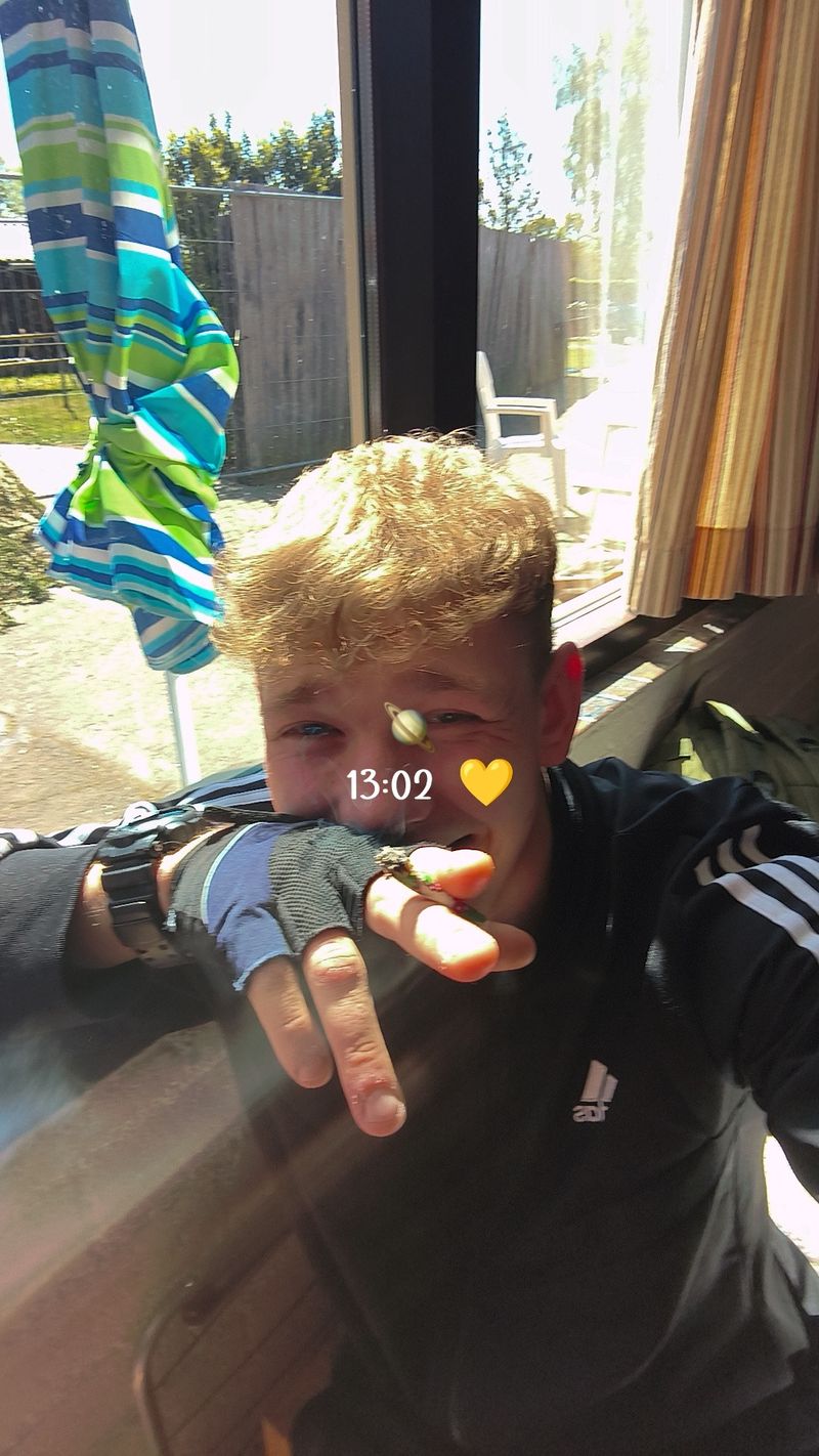 Damian, 20