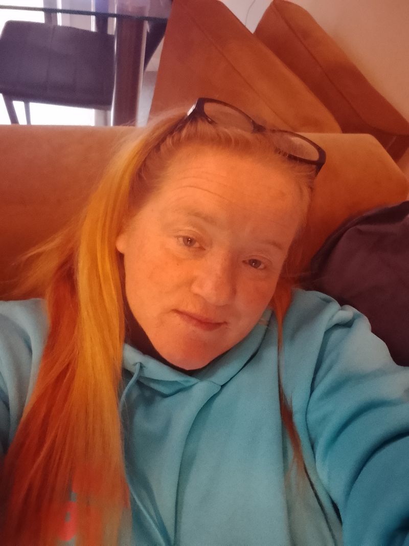 Nicole, 49