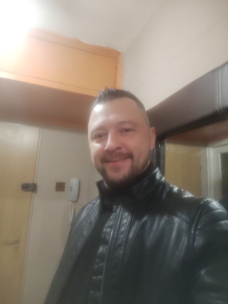 Marcin, 42