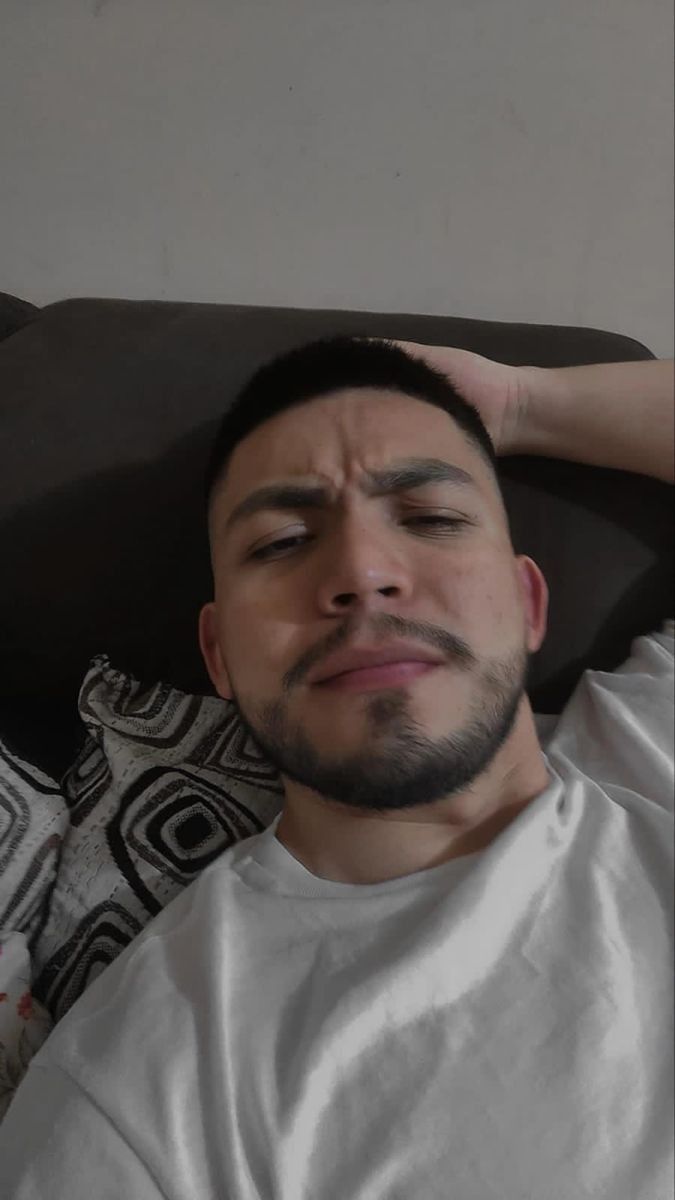 Manuel, 26