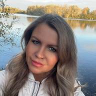 Anna, 49
