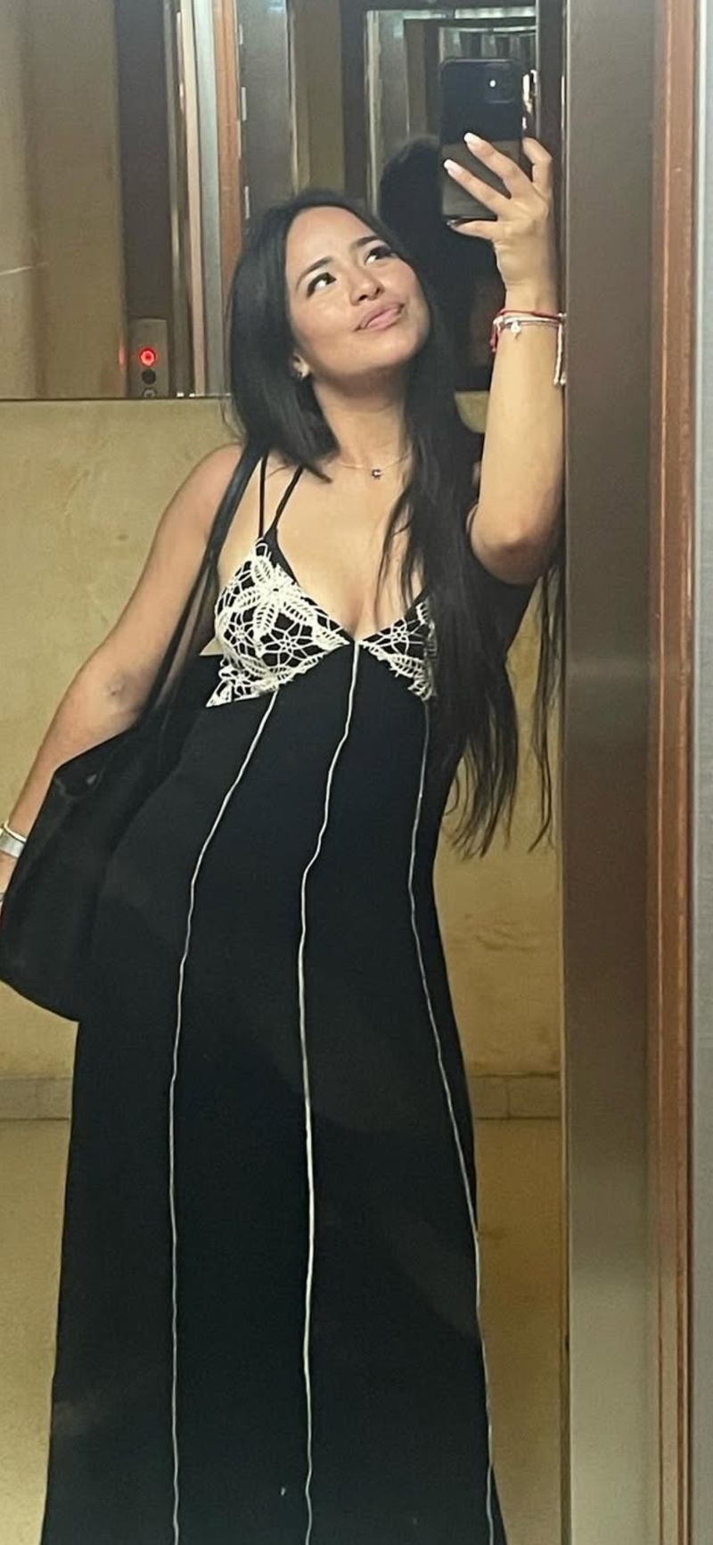 Gabi, 26