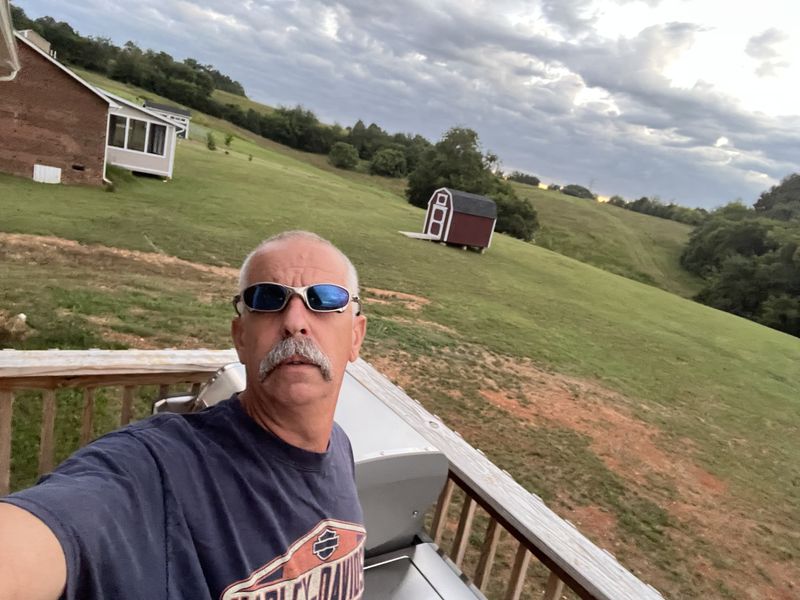 Lou, 51