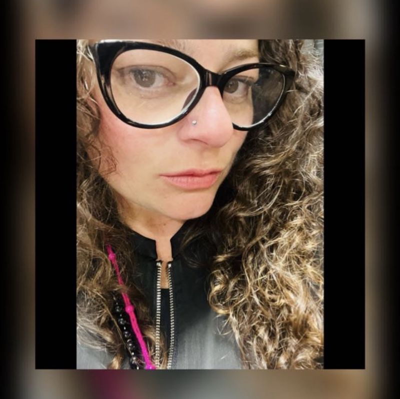 Sandy, 40