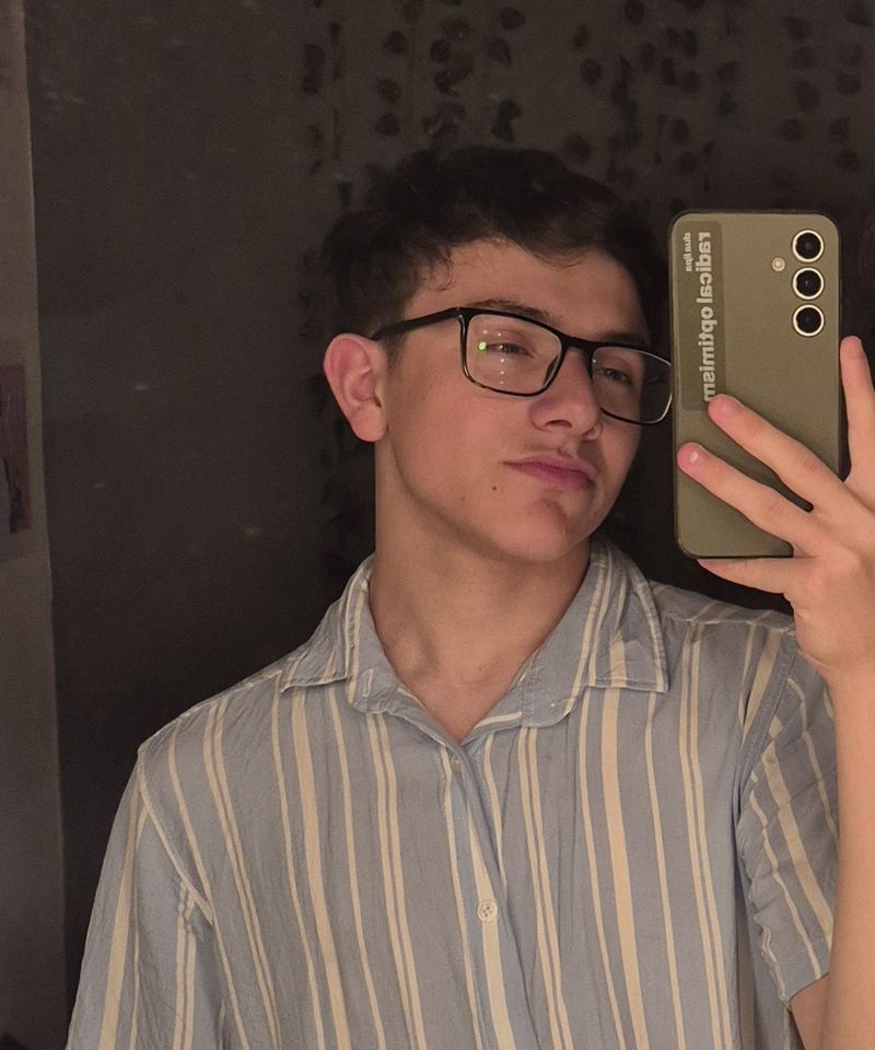 Agustin, 18