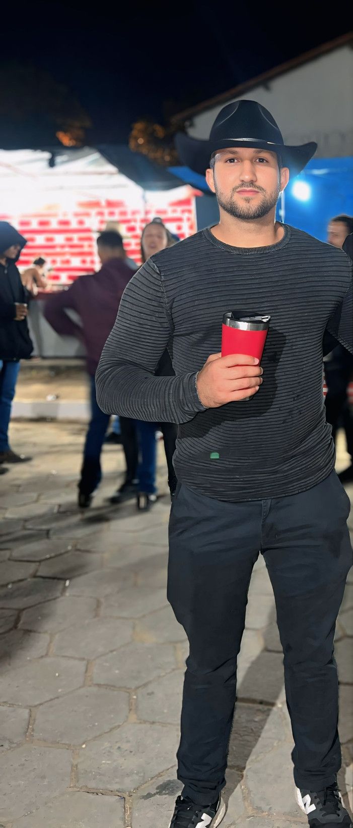 Ferraz, 27