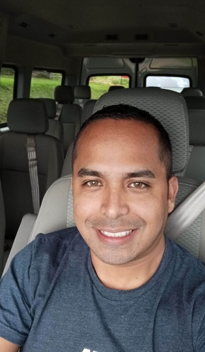 Mauricio, 41