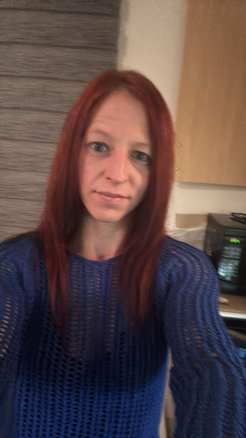Andrea, 40