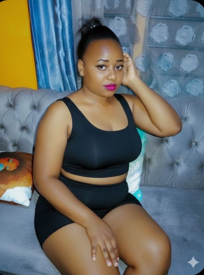 Shanelle, 26