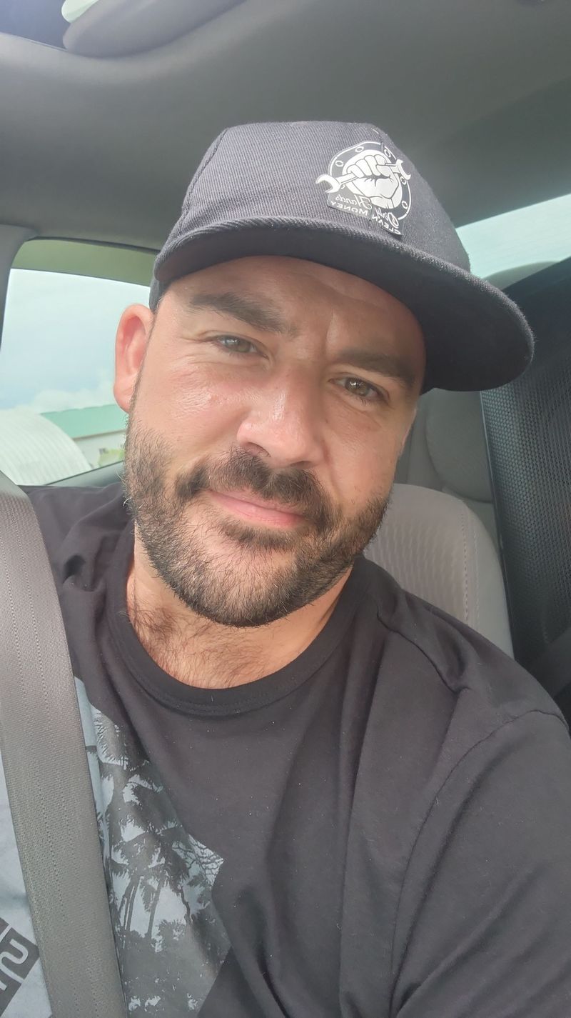 Junior, 41
