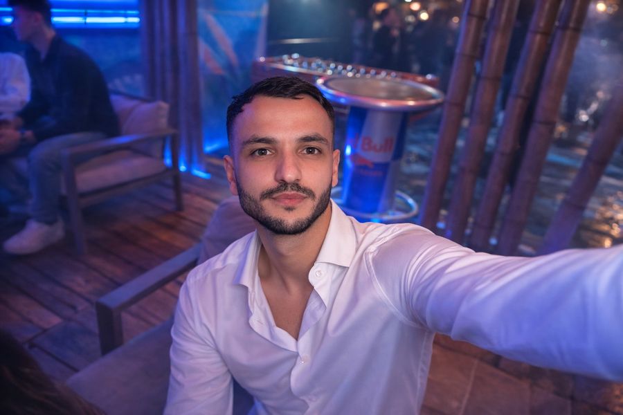 Lucian, 28
