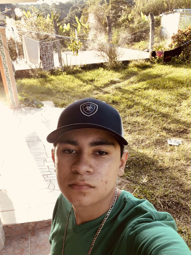 Fernando, 18