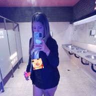 Emi, 26