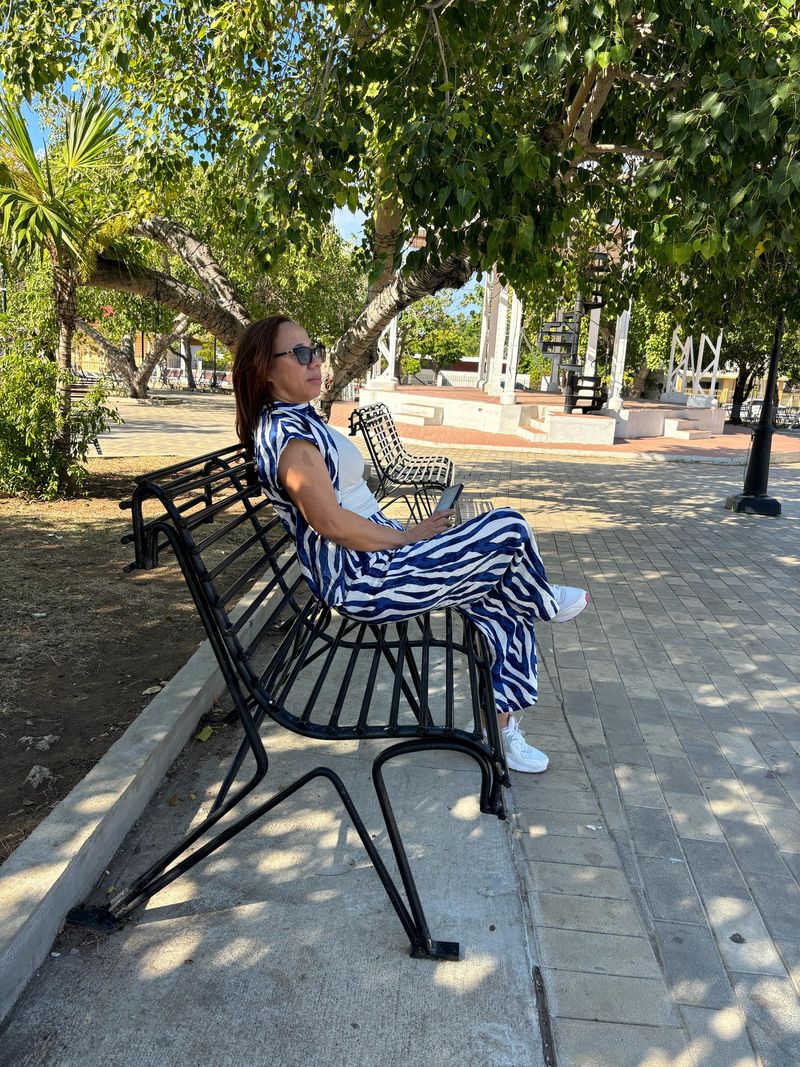 Deya, 51