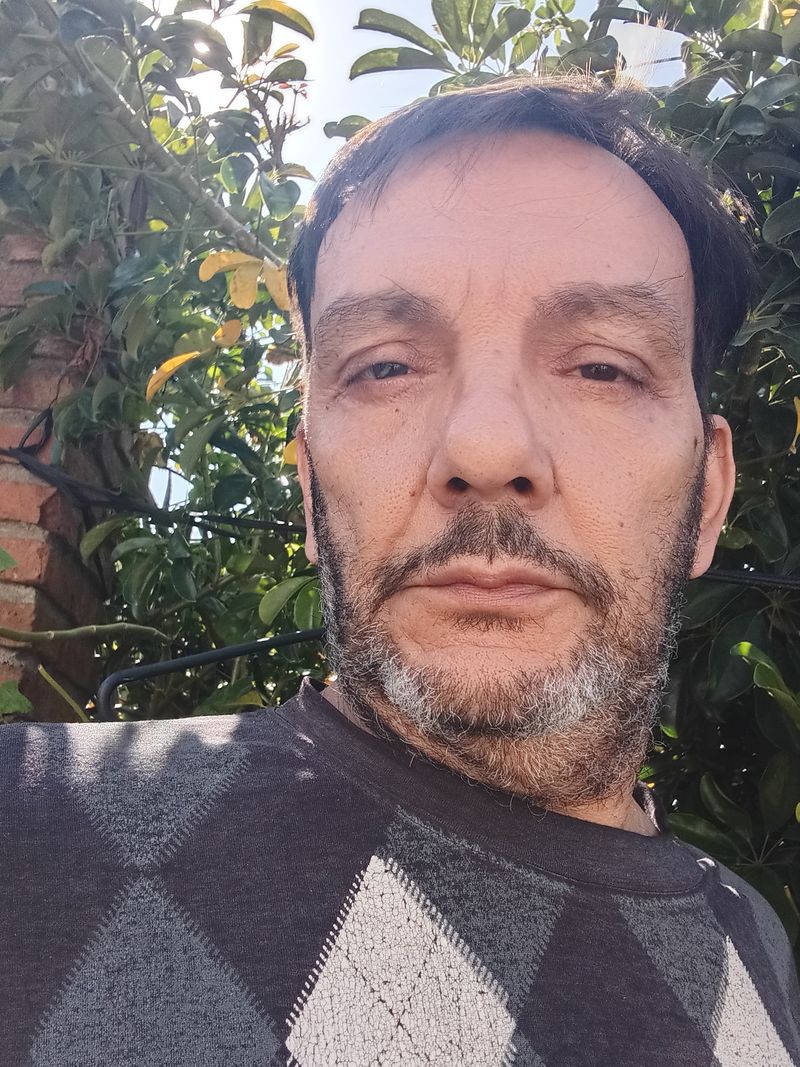 Cesar, 53