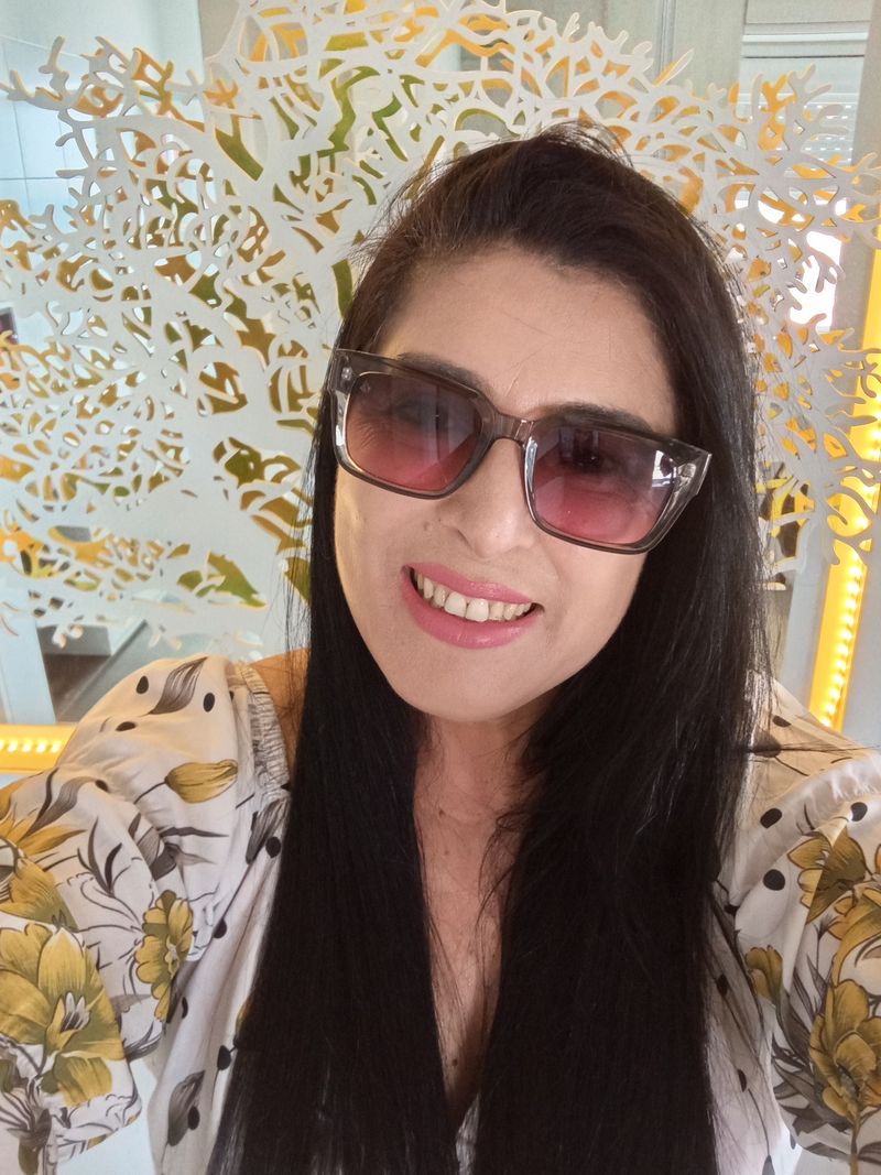 Mara Rosa, 51