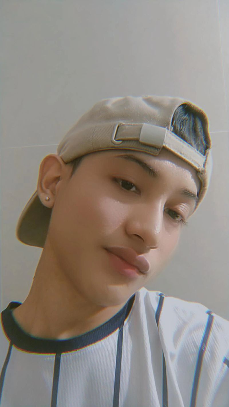 Jhoel, 23
