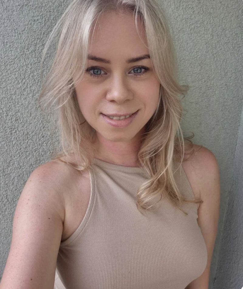 Aleksandra, 37