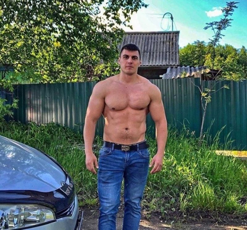 Андрій, 37