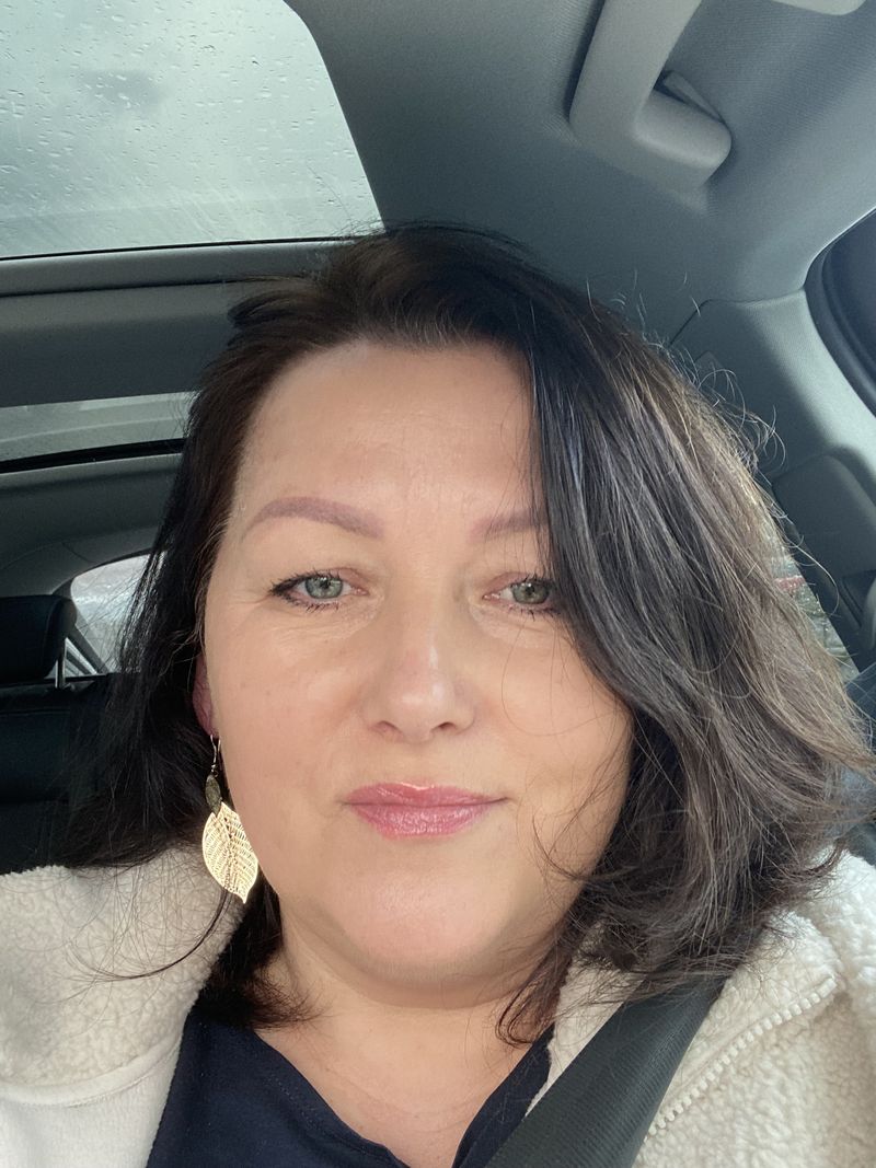 Monika, 49