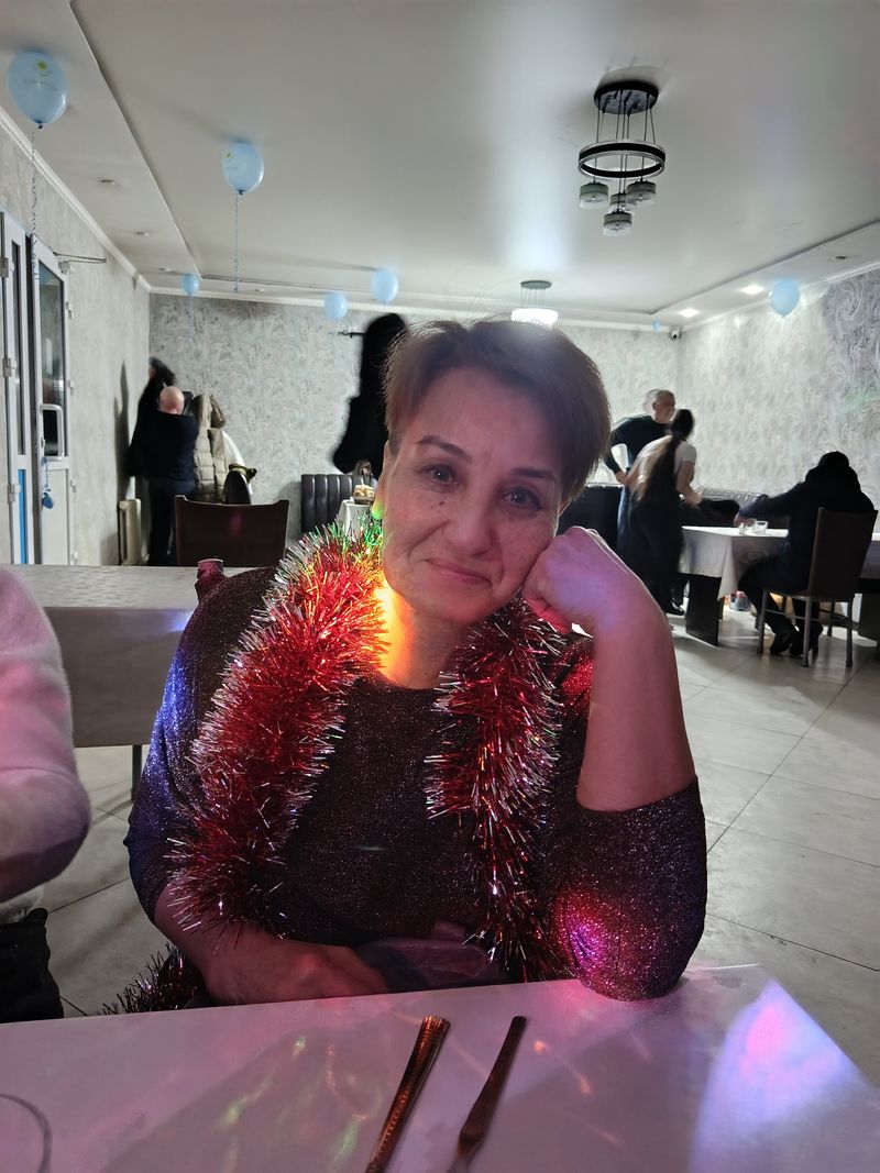 Роза, 60