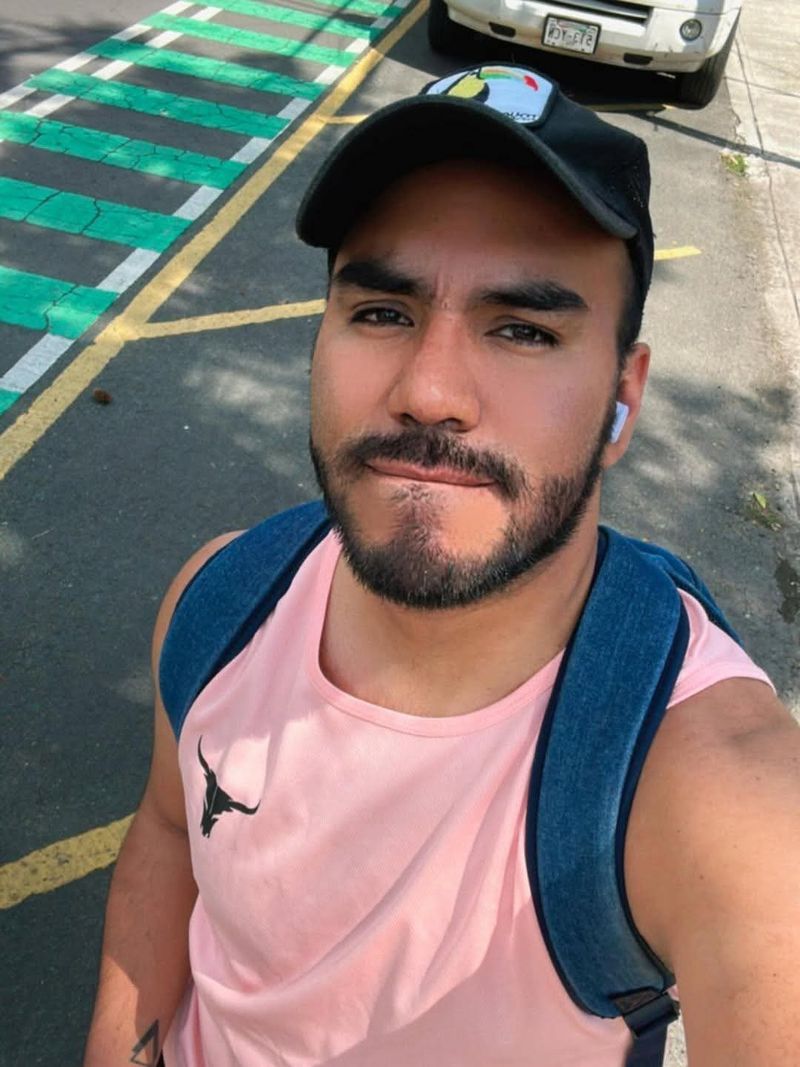Juan, 31