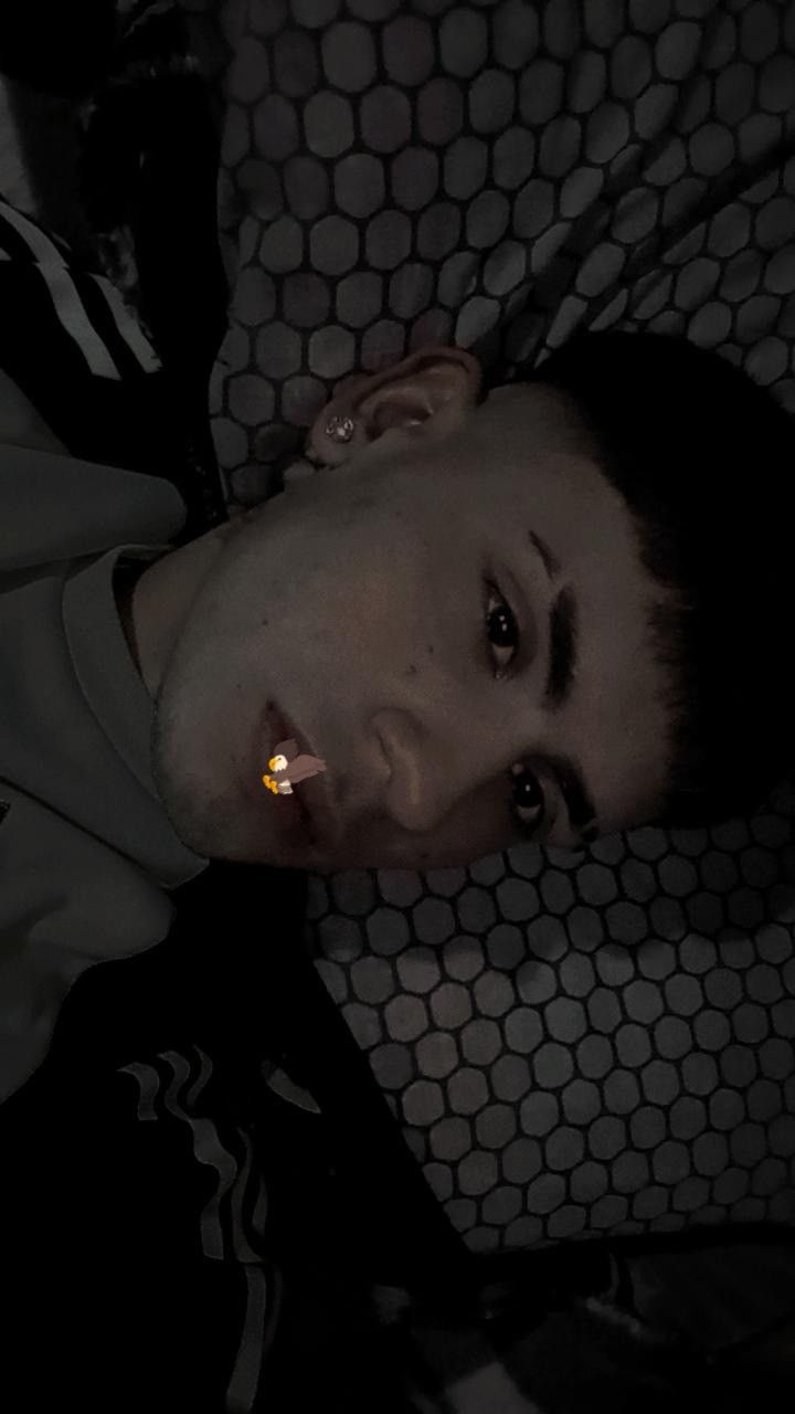 Alex, 18